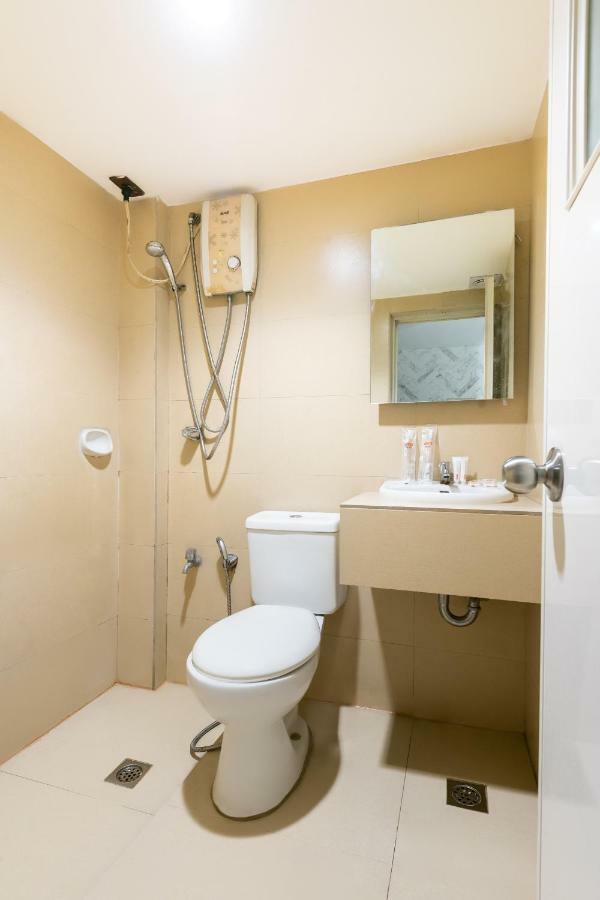 Hotel Oyo 191 Paradise Apartelle Manila Exterior foto